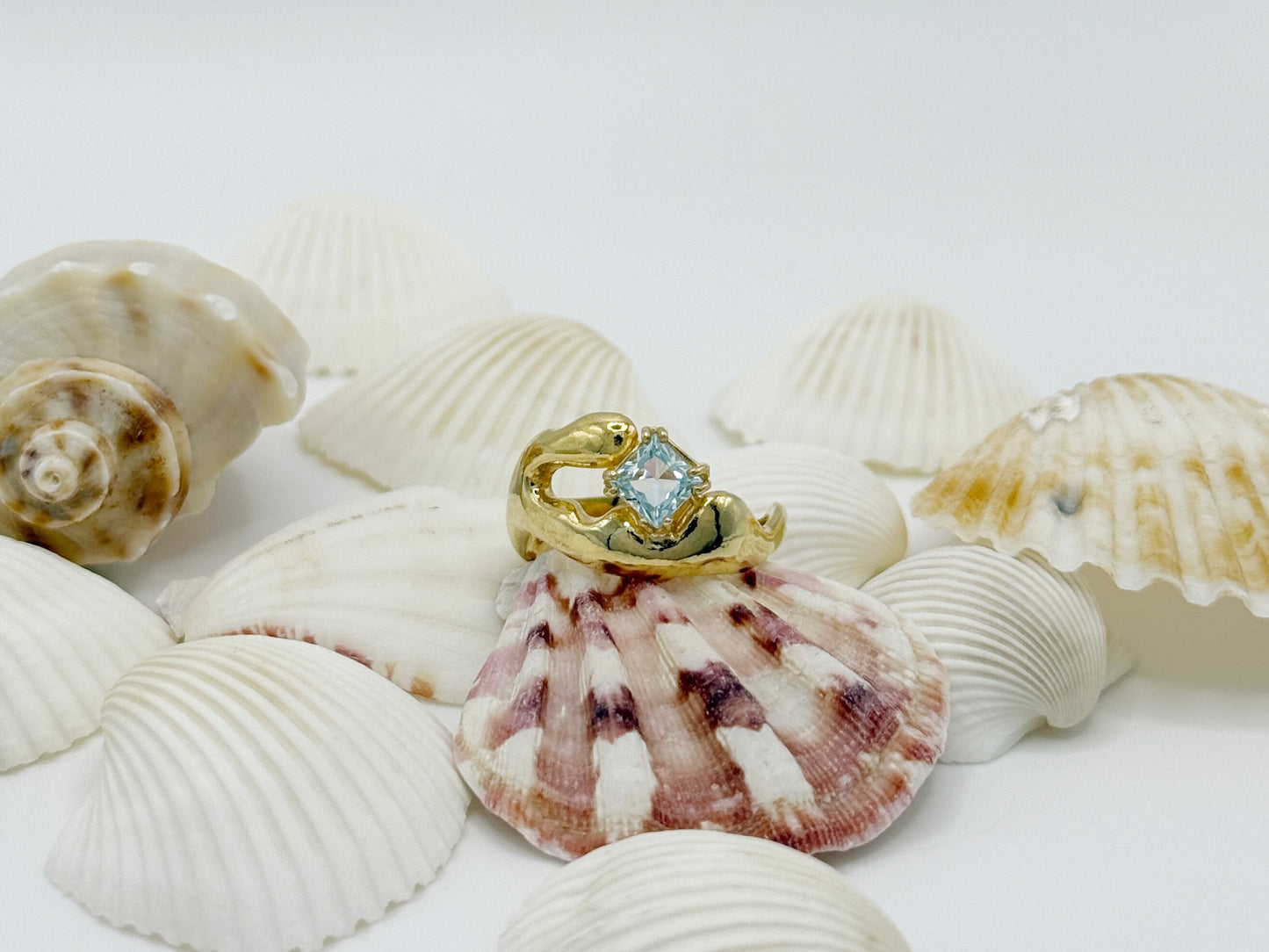 Poise Ring gold
