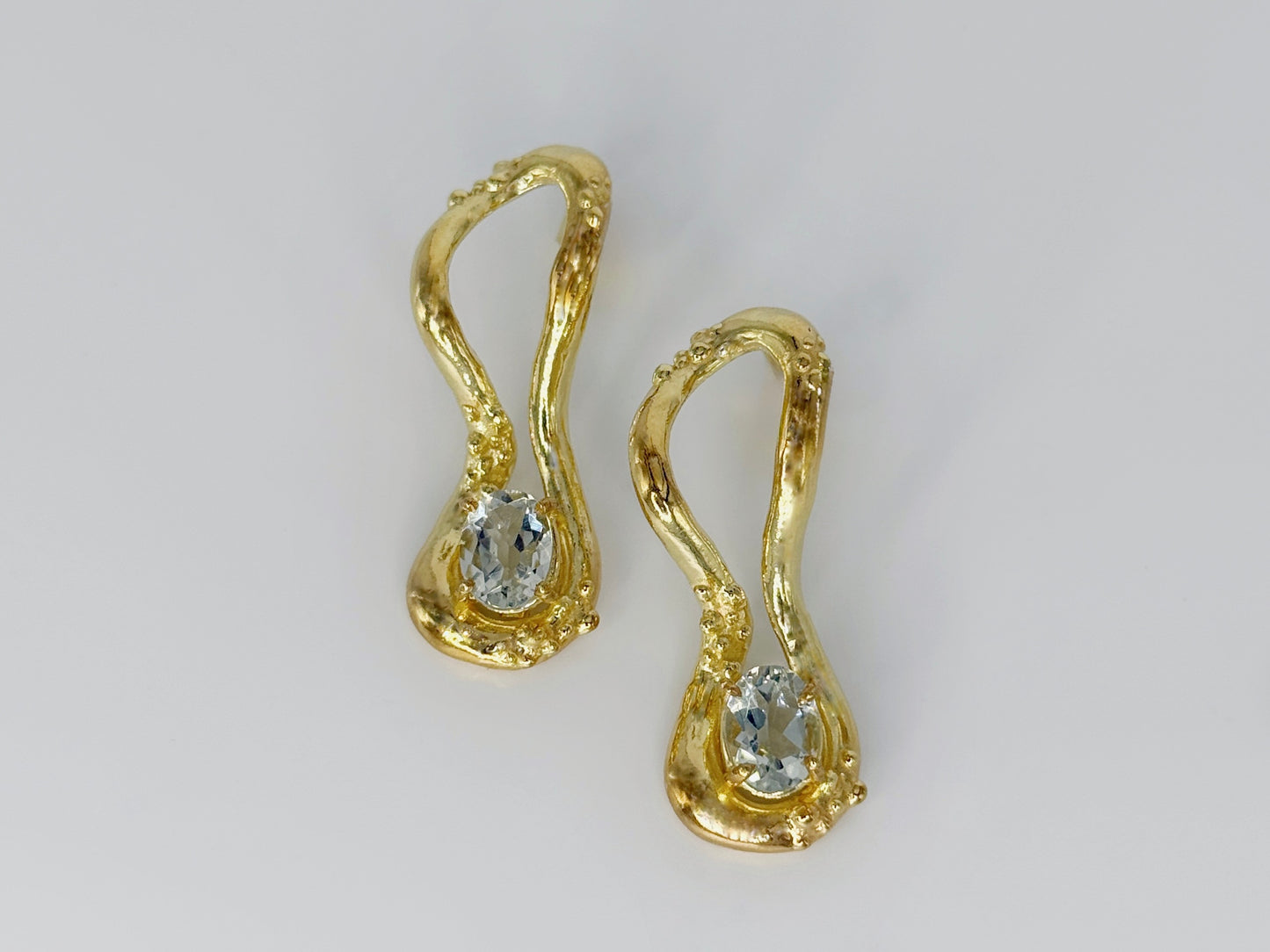 Ilusão gold earrings
