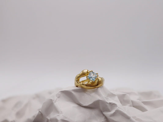 Poise Ring gold