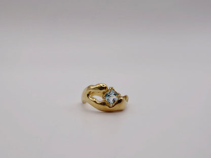 Poise Ring gold