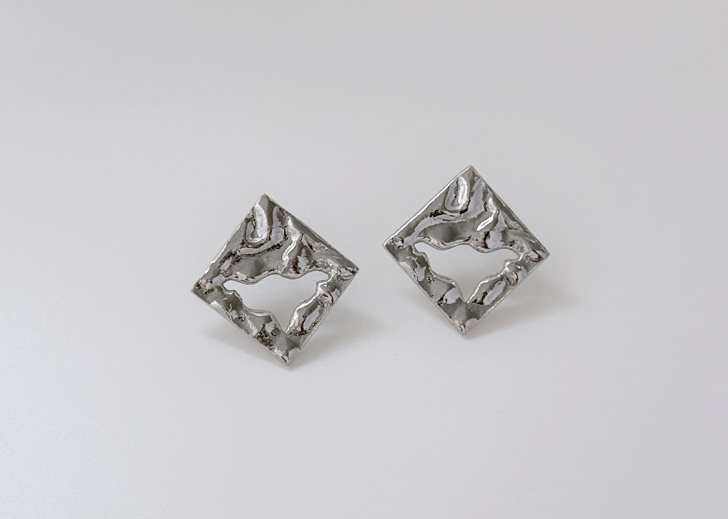 Fluid Thoughts Earrings